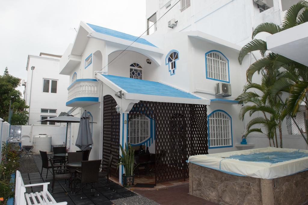 Villa Blue Marlin Iris Blue Bay Exterior foto